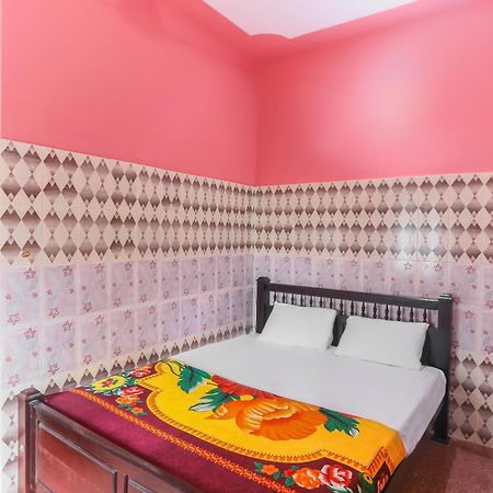קולאם Hotel O Sree Bhadra Tourist Home מראה חיצוני תמונה